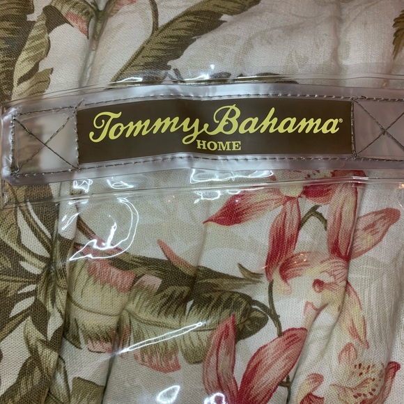 Reversible Tommy Bahama King Bonny Cove Set - Picture 3 of 12